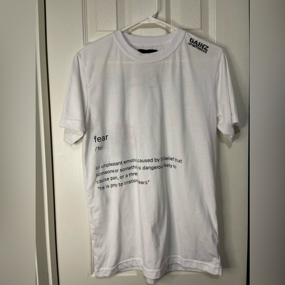 Gainz Sportswear Men’s White cotton Blend No Fear Here Y2K T shirt size Medium